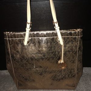 Michael Kors purse